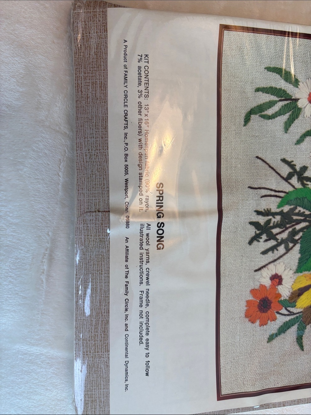 Vintage NWT Family Circle Crewel Kit "Spring Song" Floral Full Kit! Cottagecore - Picture 3 of 6